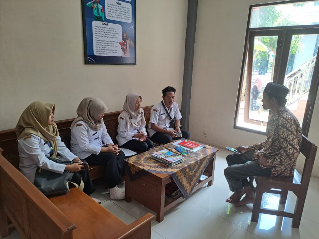 Sosialisasi pihak Puskesmas terkait Poskestren