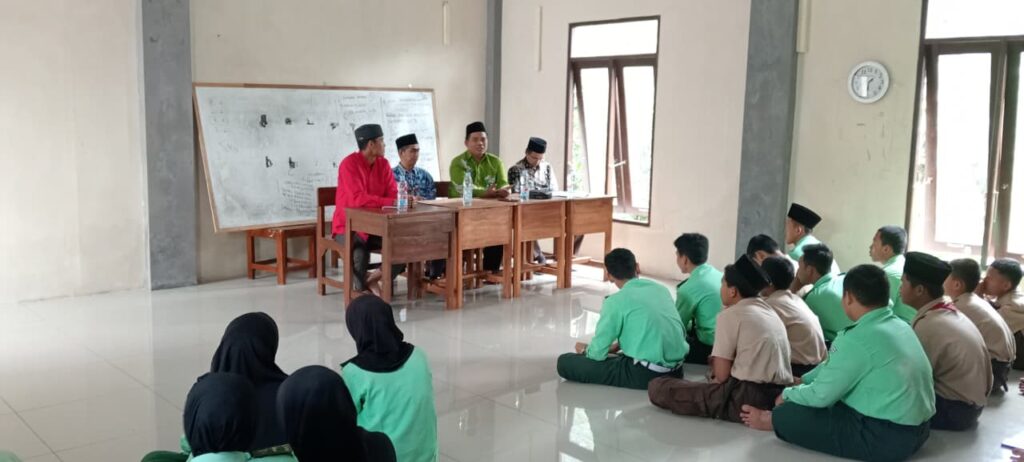 Suasana saat sosialisasi Kemenag tentang Bimbingan & Konseling